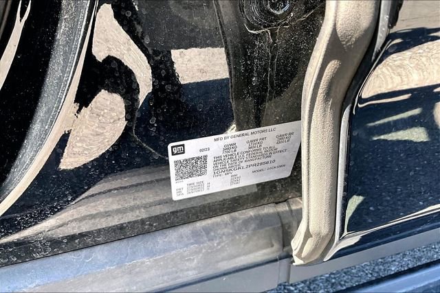 Used 2023 Chevrolet Suburban High Country image 3