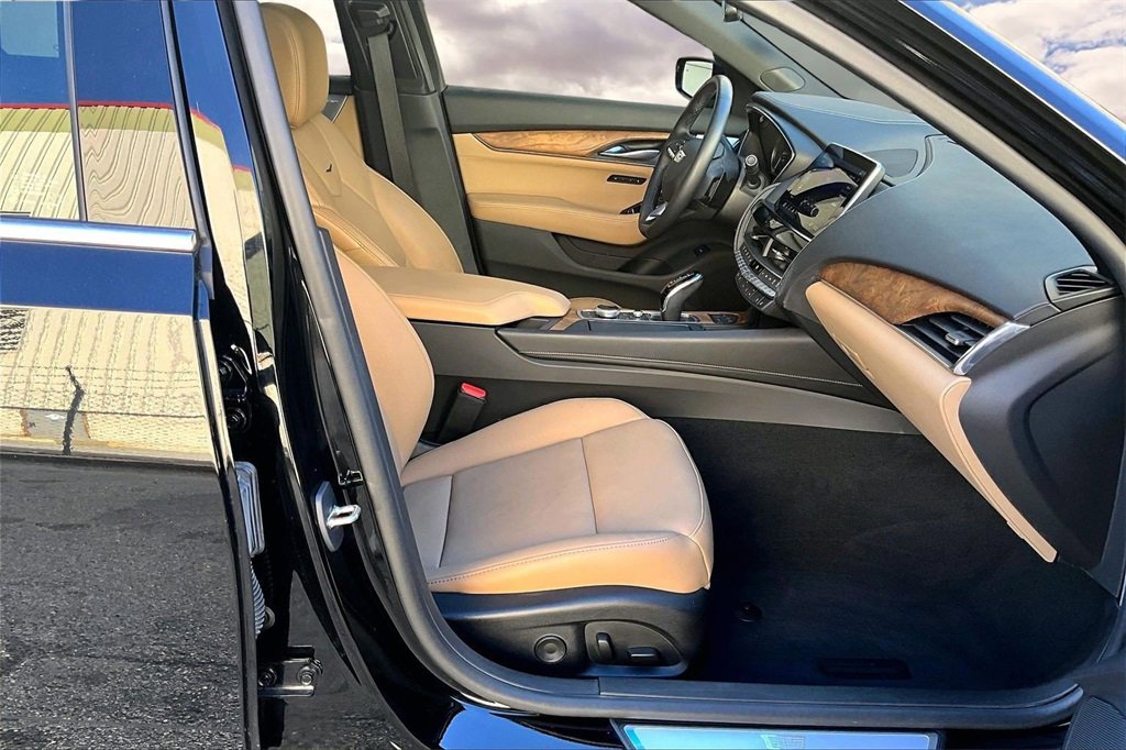 Certified 2023 Cadillac CT5 Premium Luxury image 28