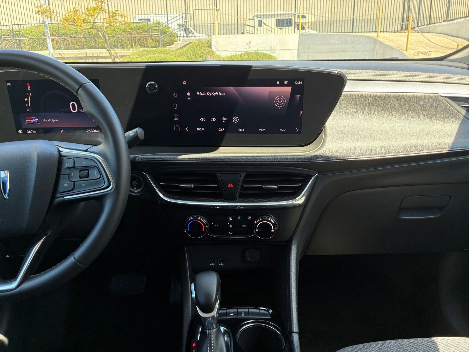 Used 2025 Buick Encore GX Preferred image 17