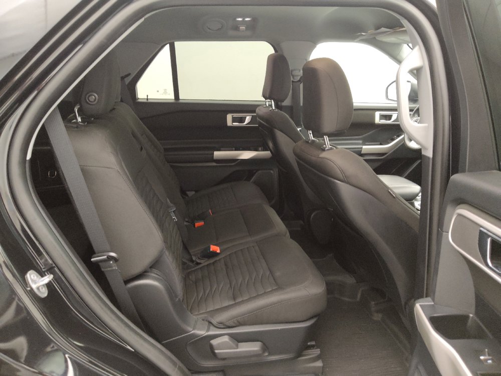 Used 2020 Ford Explorer XLT w/ Comfort Package AWD/4WD image 19