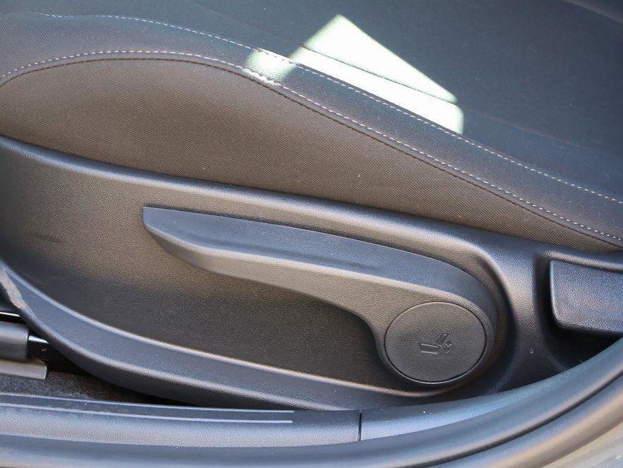 New 2026 Hyundai Elantra Sport image 25