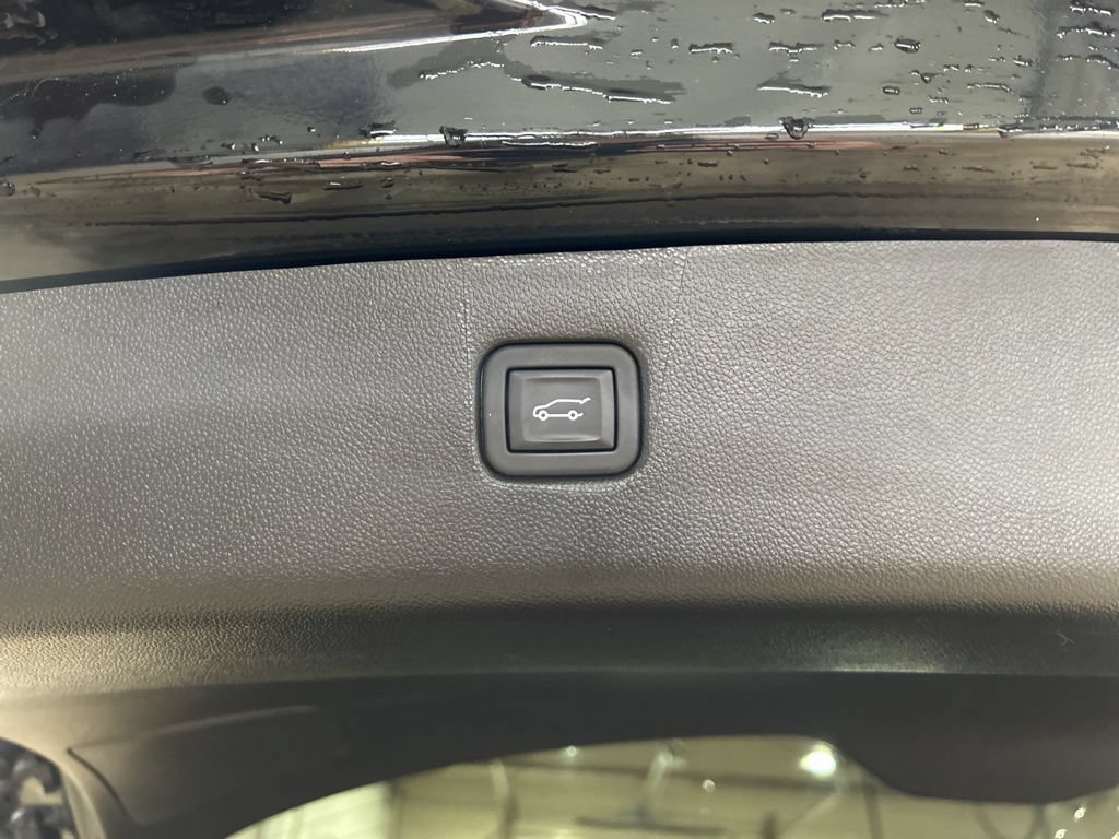 Used 2023 Chevrolet Blazer LT w/ Midnight/Sport Edition FWD image 16
