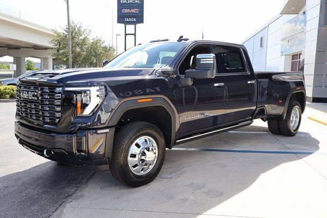New 2026 GMC Sierra 3500 Denali Ultimate image 3