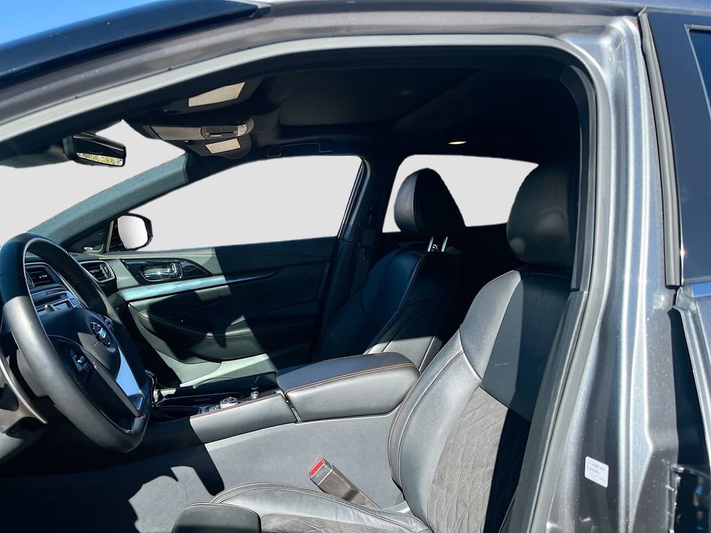 Used 2023 Nissan Maxima SR w/ Sport Mat Group image 21