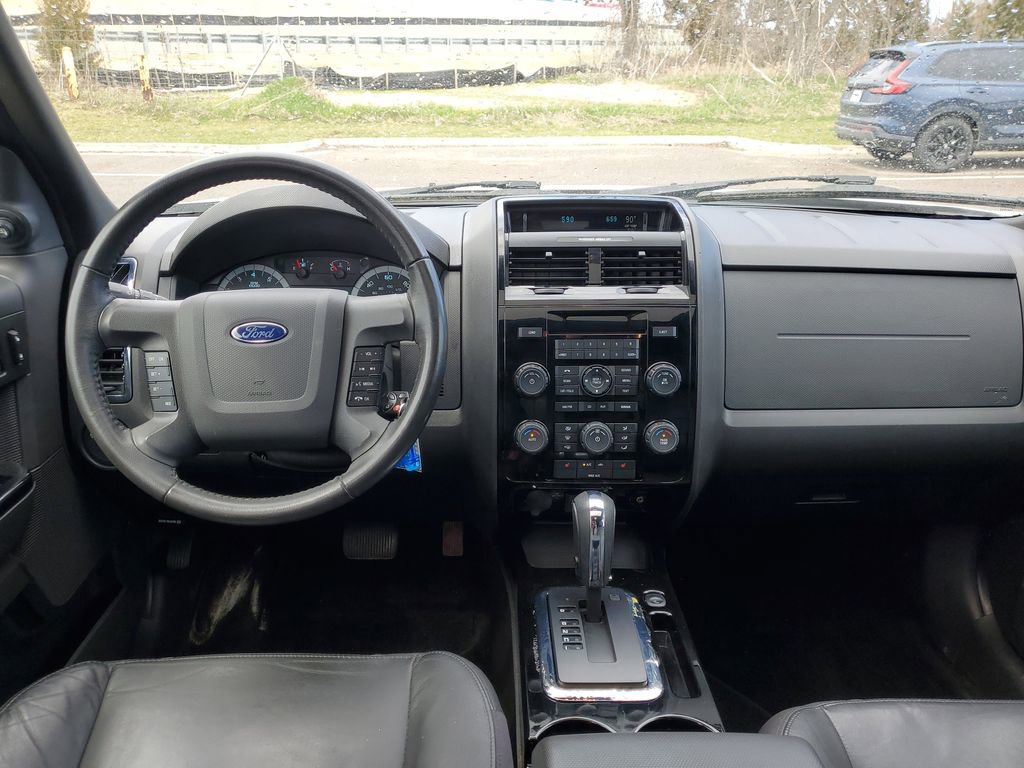 Used 2012 Ford Escape Limited w/ Class II Trailer Towing Pkg AWD/4WD image 14