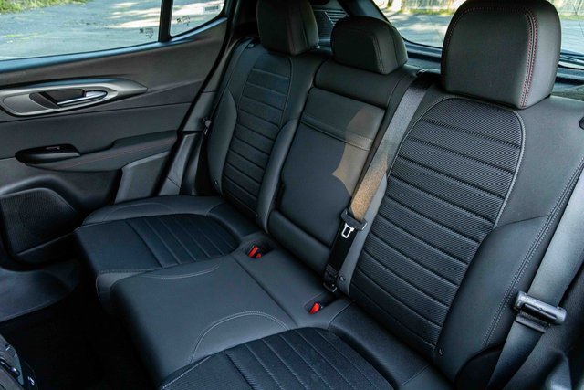 Used 2024 Dodge Hornet R/T w/ R/T Blacktop Package image 20