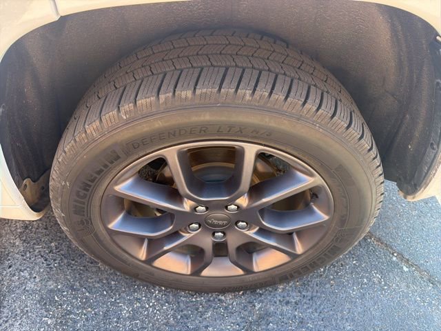 Used 2020 Jeep Grand Cherokee High Altitude AWD/4WD image 14