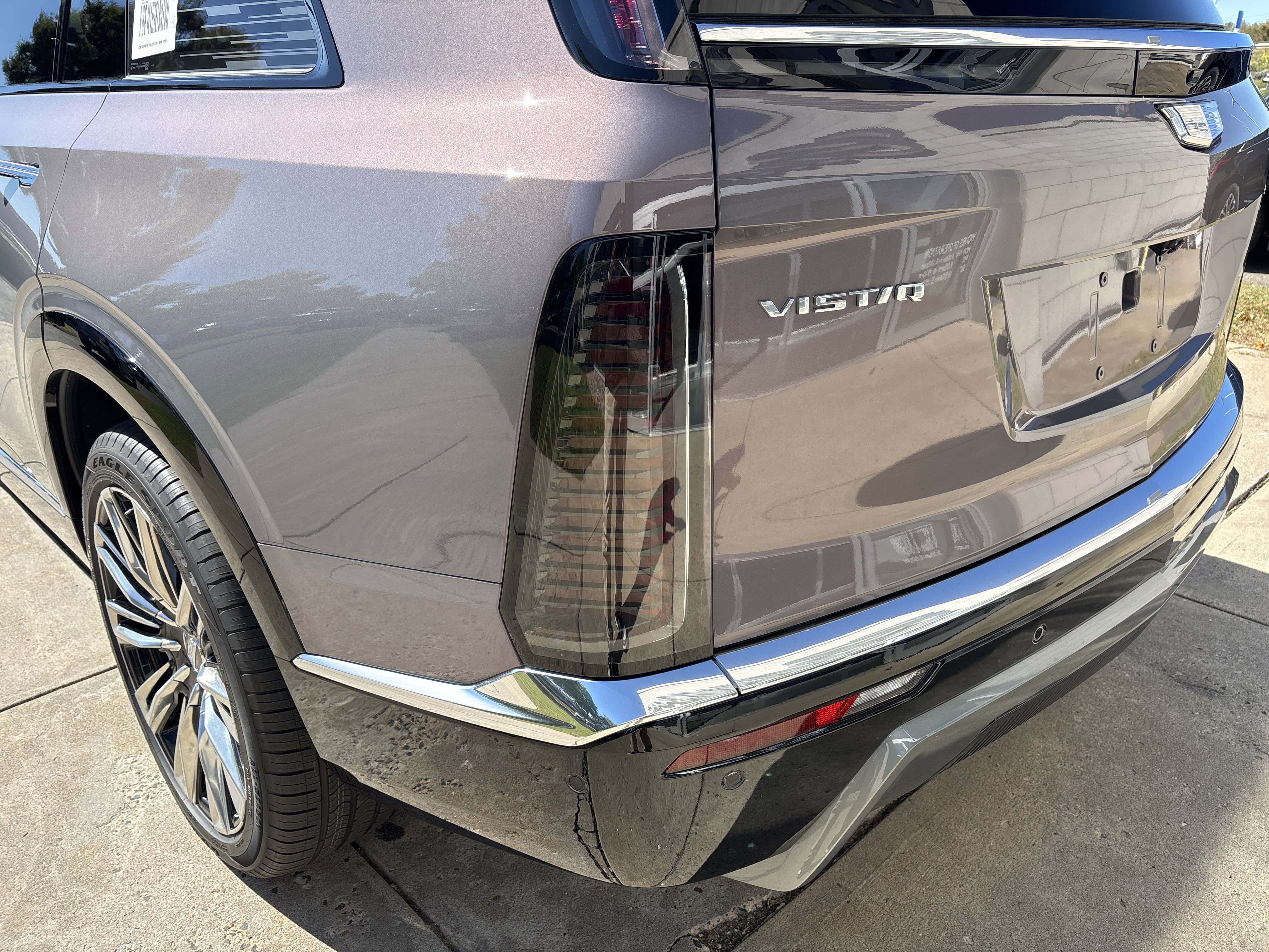 New 2026 Cadillac Vistiq Premium Luxury w/ LPO, Floor Liner Package image 21