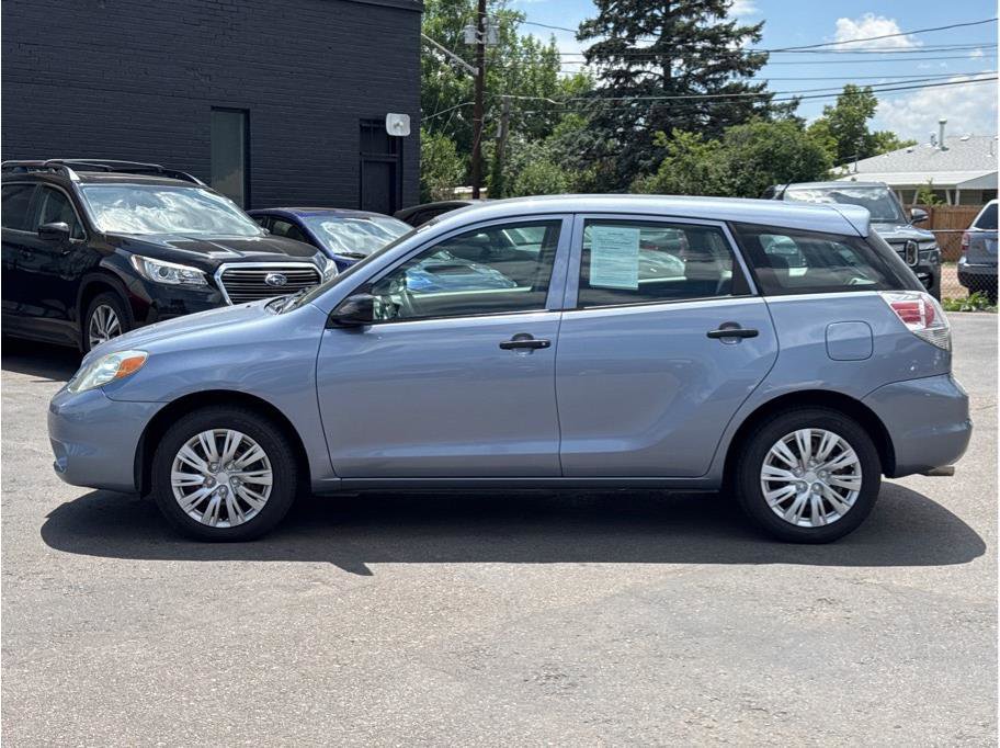 Used 2006 Toyota Matrix FWD image 2