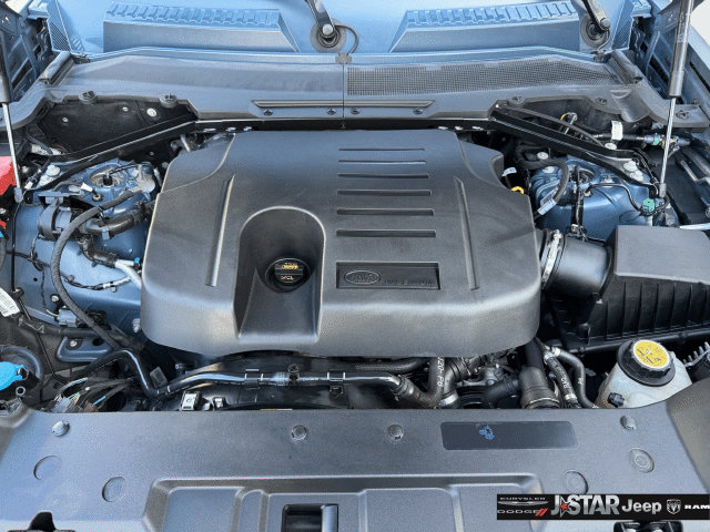 Used 2021 Land Rover Defender 90 X-Dynamic S AWD/4WD image 31