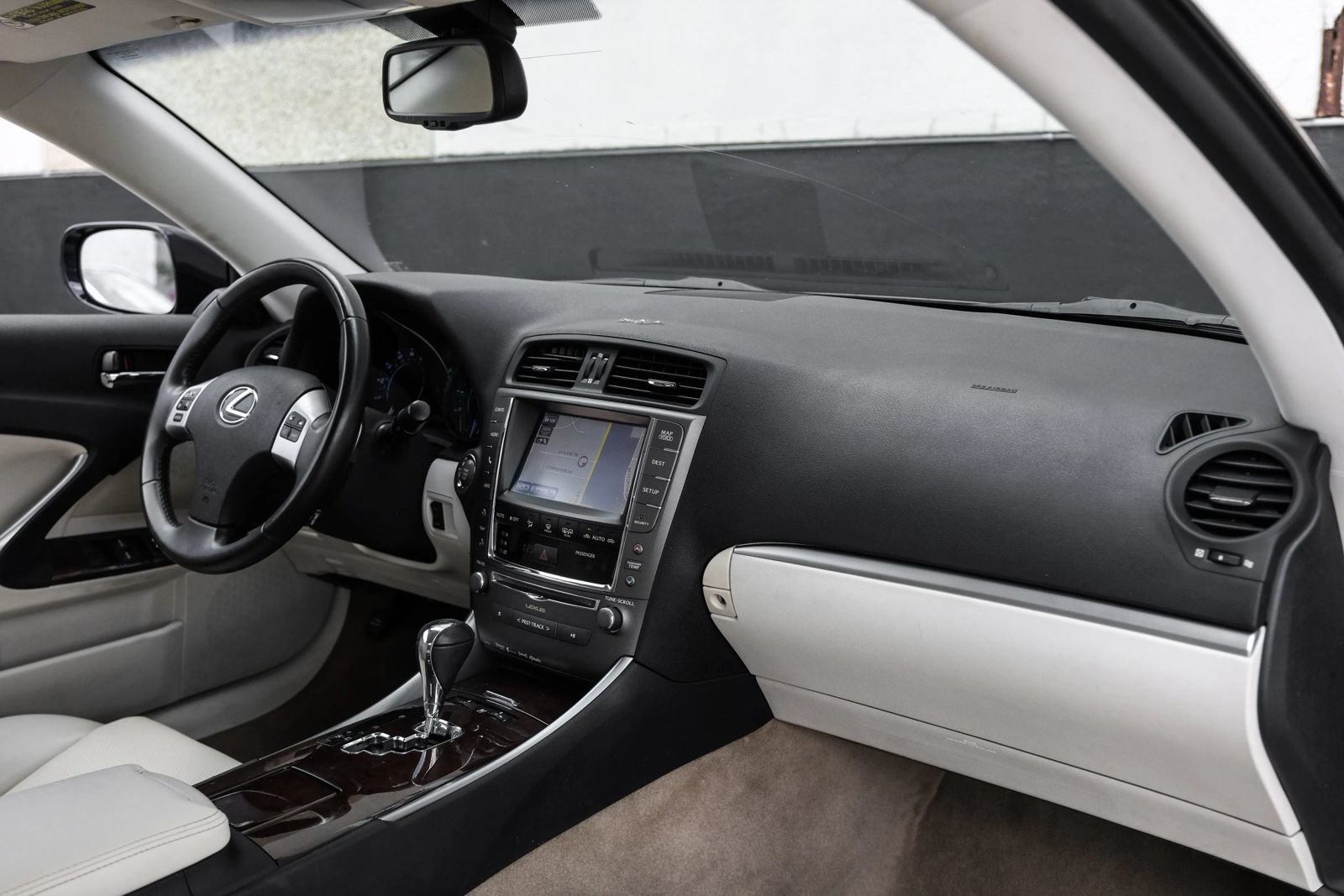 Used 2015 Lexus IS 350C w/ Navigation System Package RWD image 17