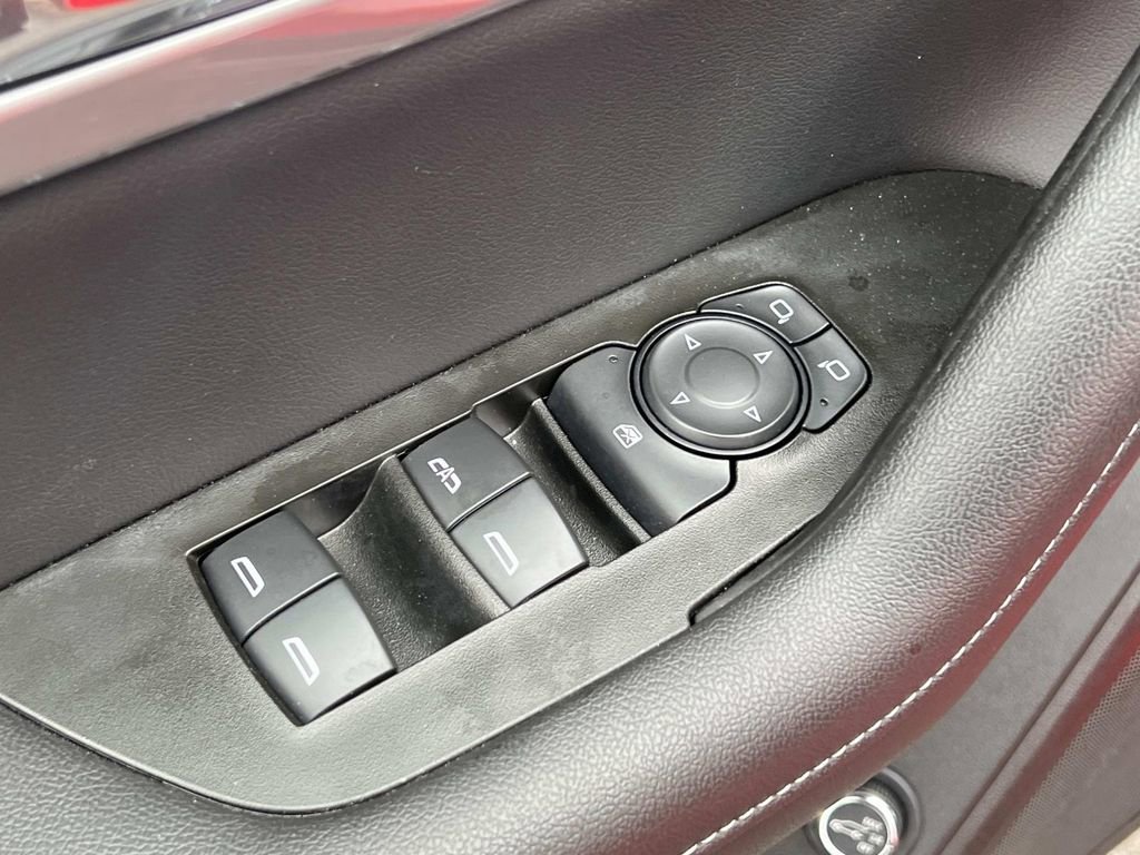 Used 2024 Chevrolet Blazer LT FWD image 13