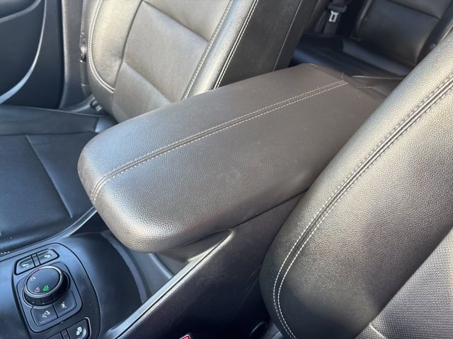 Used 2024 GMC Terrain SLT image 48