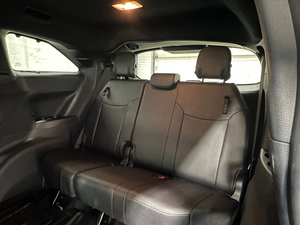 Used 2026 Toyota Sienna XLE Woodland Edition AWD/4WD image 49