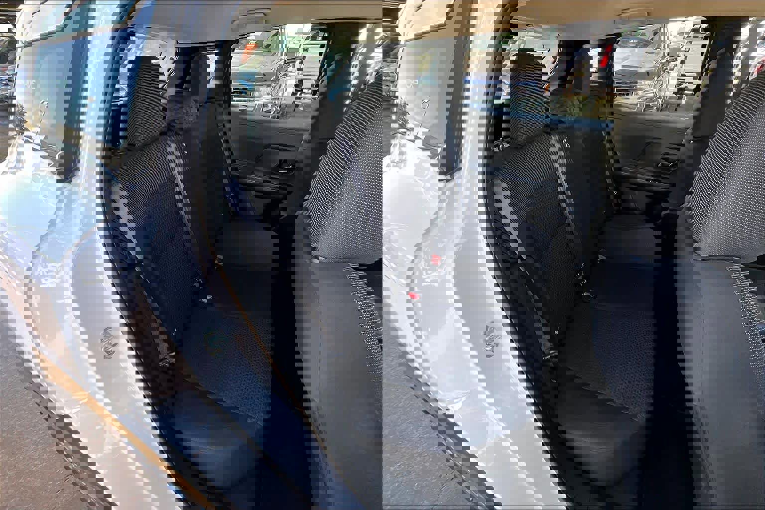 Certified 2025 Nissan Kicks S image 17