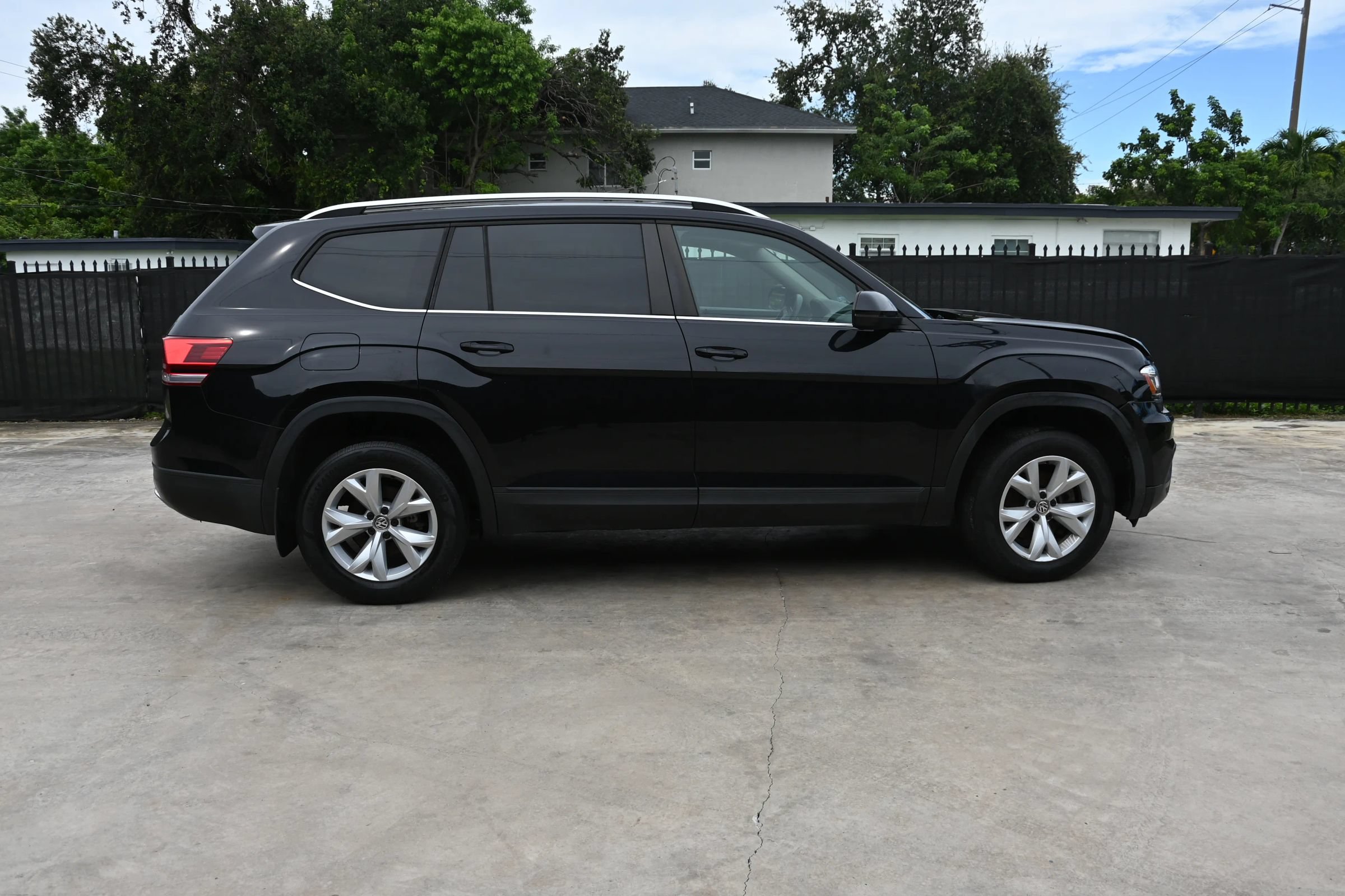Used 2018 Volkswagen Atlas S FWD image 7