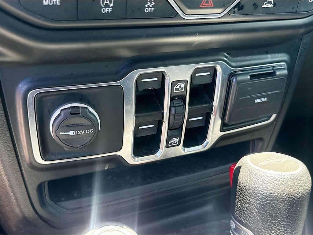 Used 2022 Jeep Gladiator Sport AWD/4WD image 22