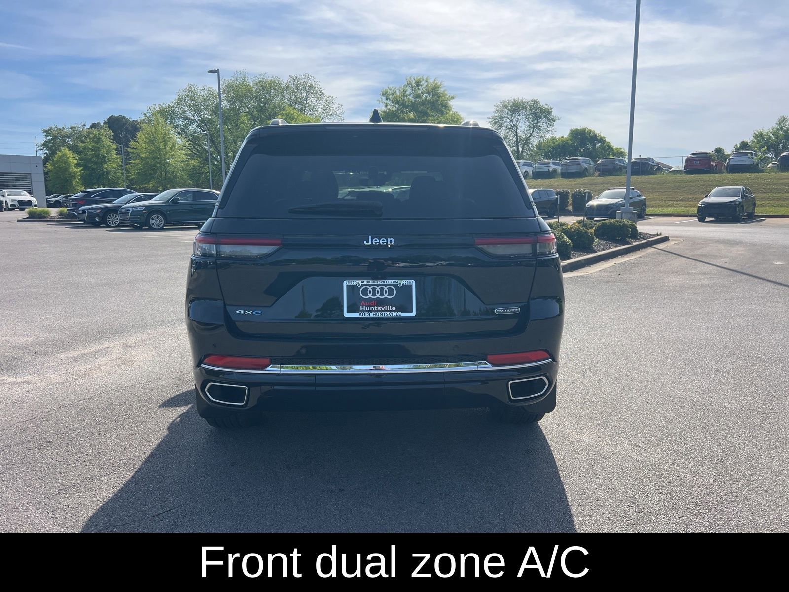 Used 2022 Jeep Grand Cherokee Overland w/ MOPAR Finishing Package image 7