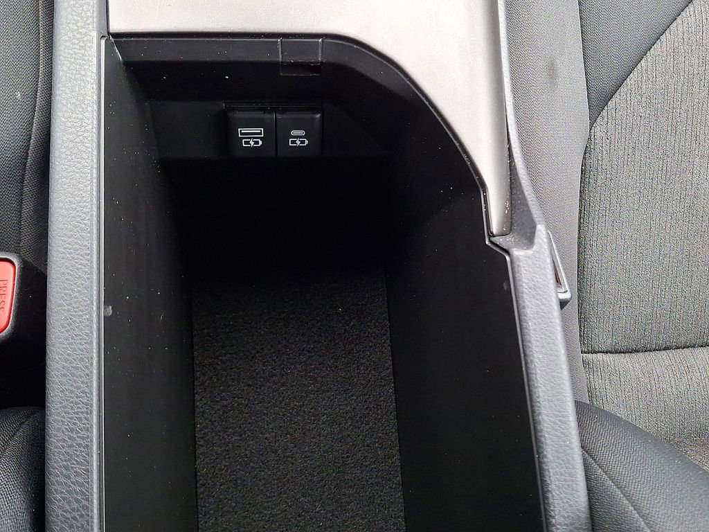 Used 2021 Toyota Camry LE FWD image 24