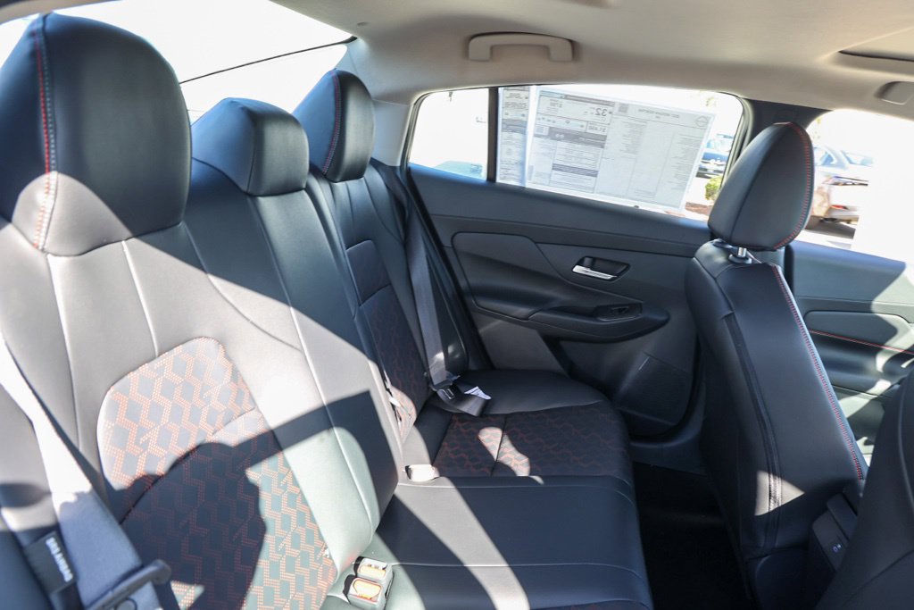 New 2027 Nissan Sentra SR FWD image 18