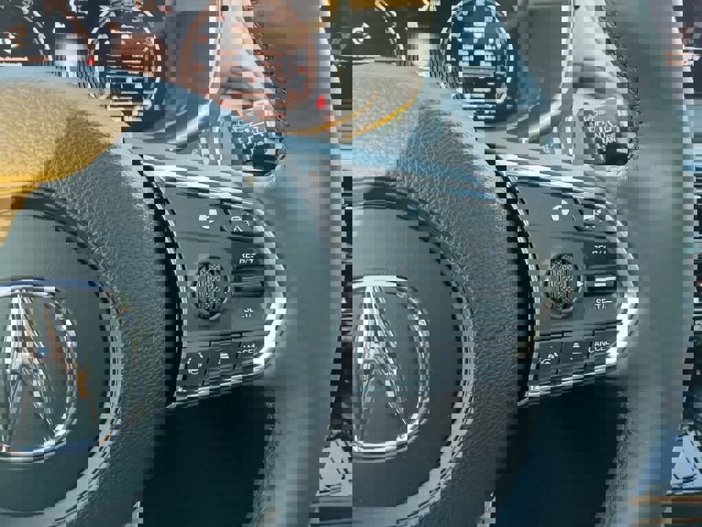 Used 2025 Acura MDX w/Technology Package image 25