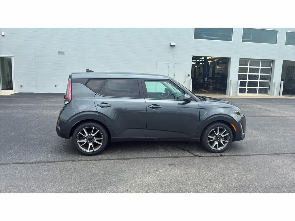 Used 2024 Kia Soul EX w/ Option Group 015 FWD image 8