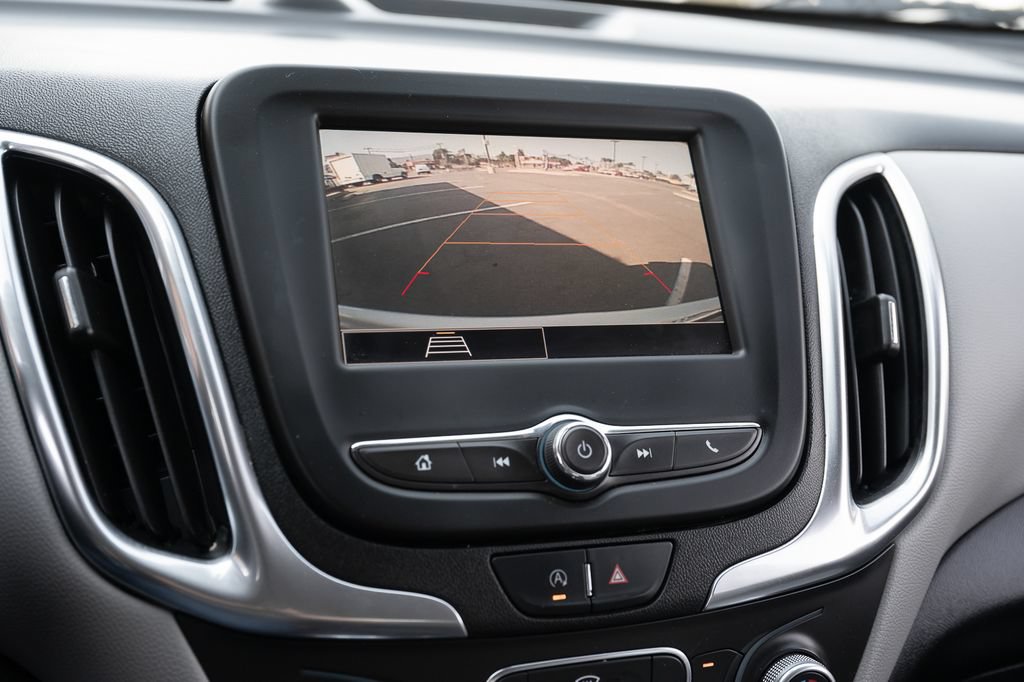 Used 2022 Chevrolet Equinox LS AWD/4WD image 31