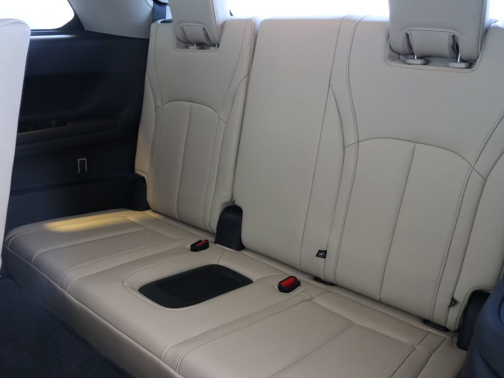 Certified 2025 INFINITI QX60 Luxe w/ Cargo Package AWD/4WD image 33