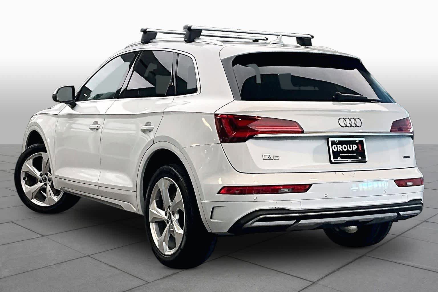 Used 2021 Audi Q5 2.0T Premium Plus w/ Premium Plus Package AWD/4WD image 12