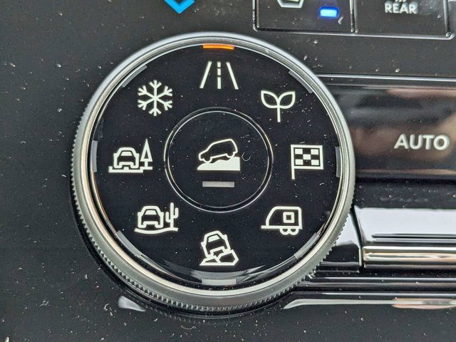 New 2025 Nissan Armada PRO-4X w/ Pro-4X Premium Package image 38