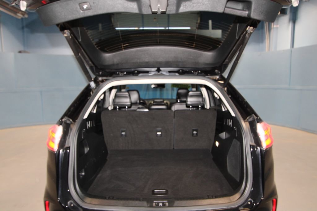 Used 2020 Ford Edge Titanium AWD/4WD image 37