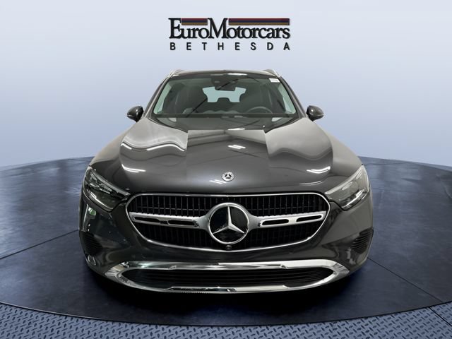 Used 2025 Mercedes-Benz GLC 350e 4MATIC w/ Driver Assistance Package image 8