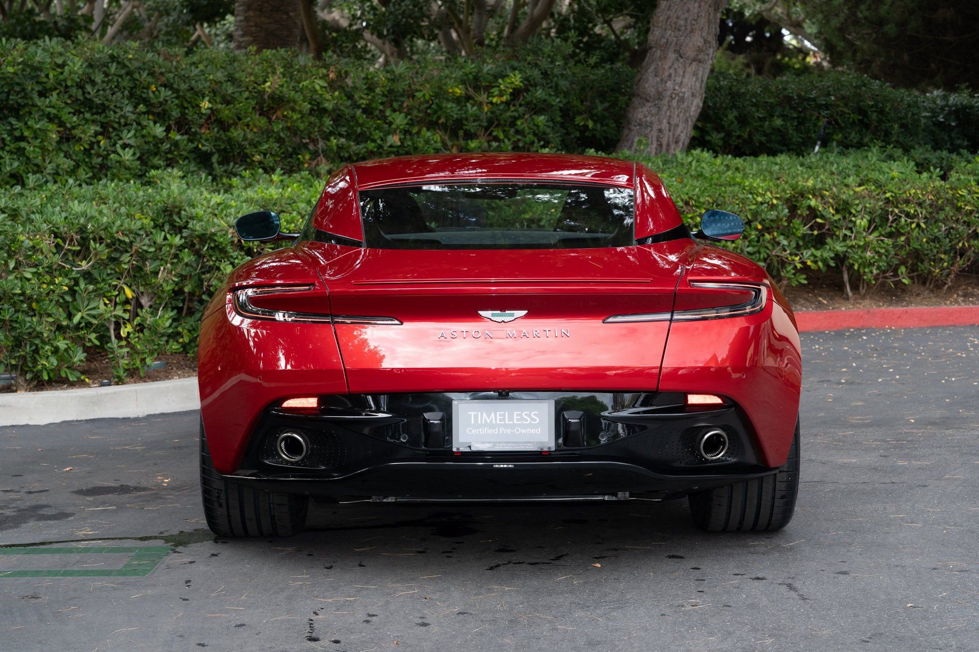 Used 2024 Aston Martin DB12 Coupe image 6