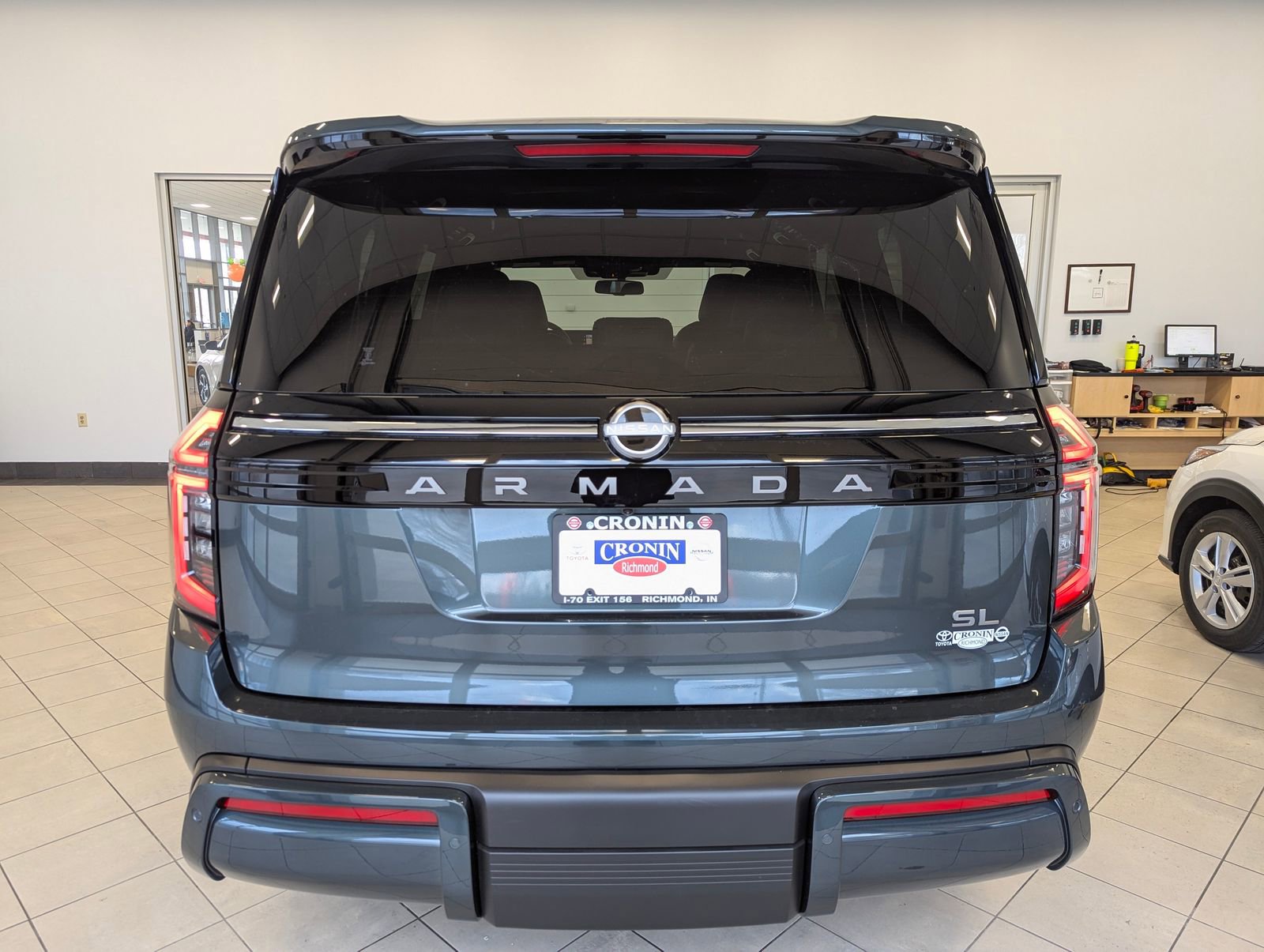 New 2025 Nissan Armada SL w/ Captain's Chari Seat Package image 3