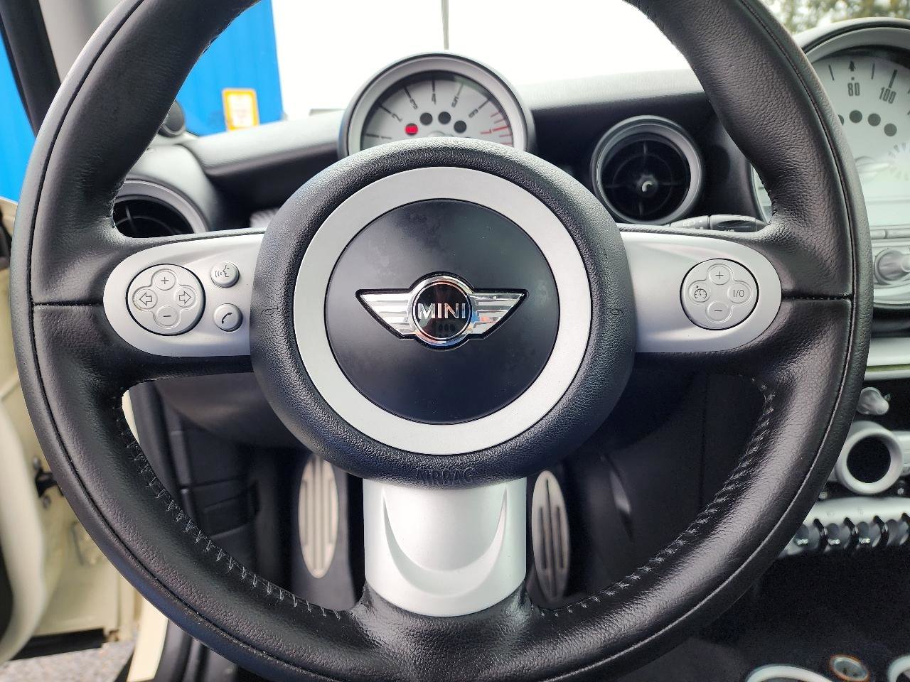 Used 2010 MINI Cooper Clubman S FWD image 16