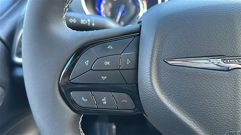 New 2026 Chrysler Pacifica Limited w/ S Appearance Package image 16