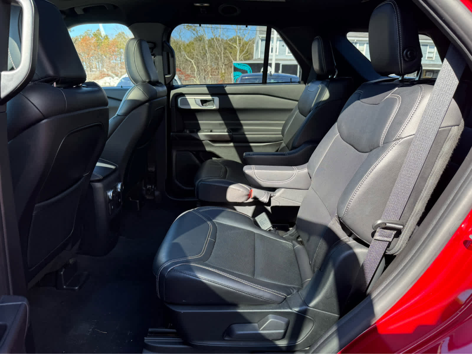 Used 2020 Ford Explorer ST w/ ST Street Pack image 25