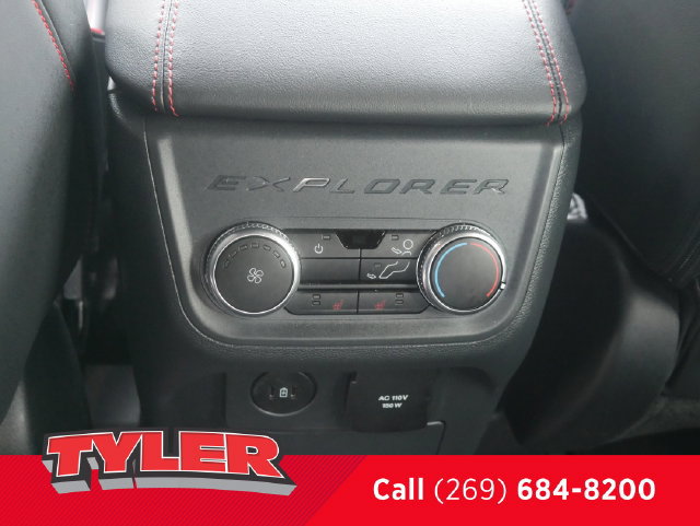 Used 2025 Ford Explorer ST AWD/4WD image 46