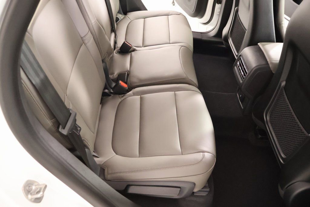 New 2026 Lincoln Corsair Premiere FWD image 15