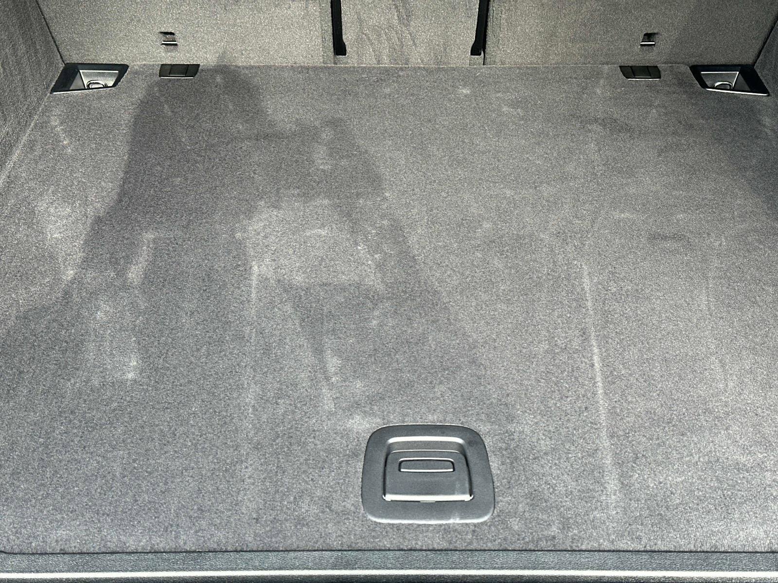 Used 2024 BMW X5 xDrive40i w/ Premium Package image 11