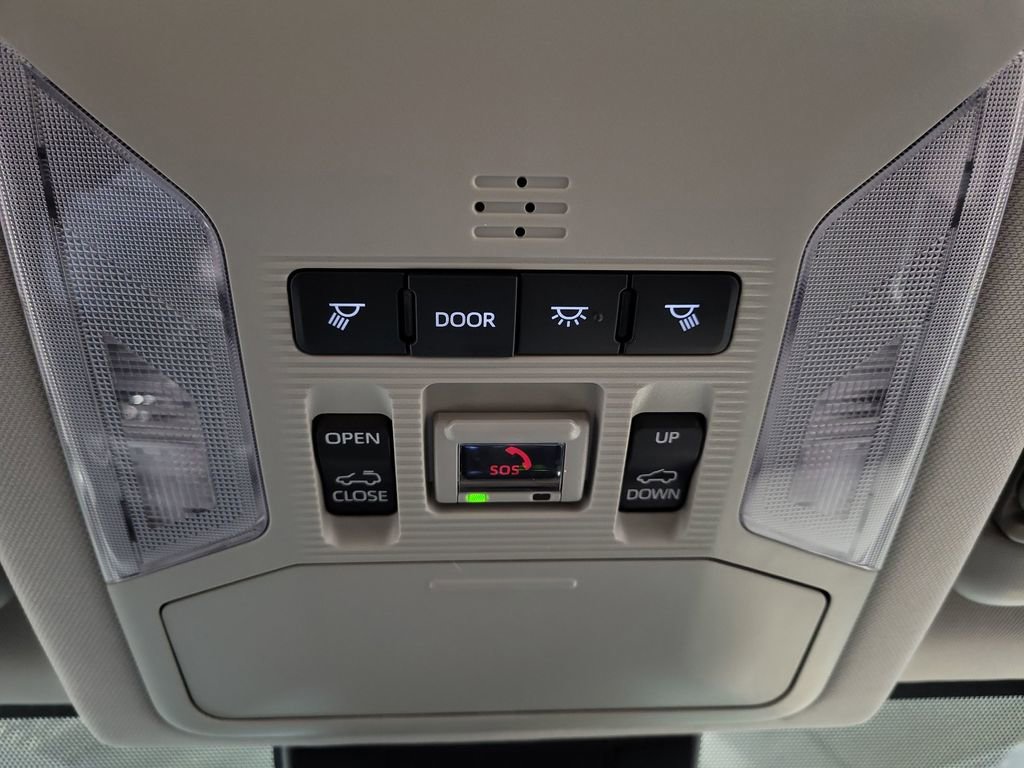 Used 2024 Toyota RAV4 Limited AWD/4WD image 21