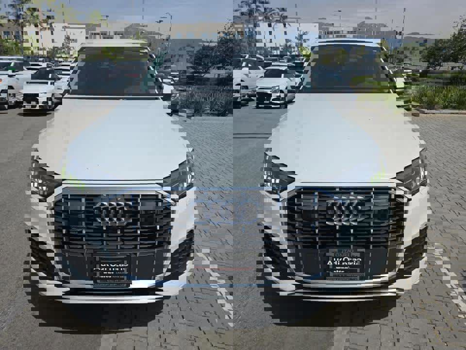 Used 2023 Audi Q7 3.0T Premium Plus w/ Premium Plus Package image 2