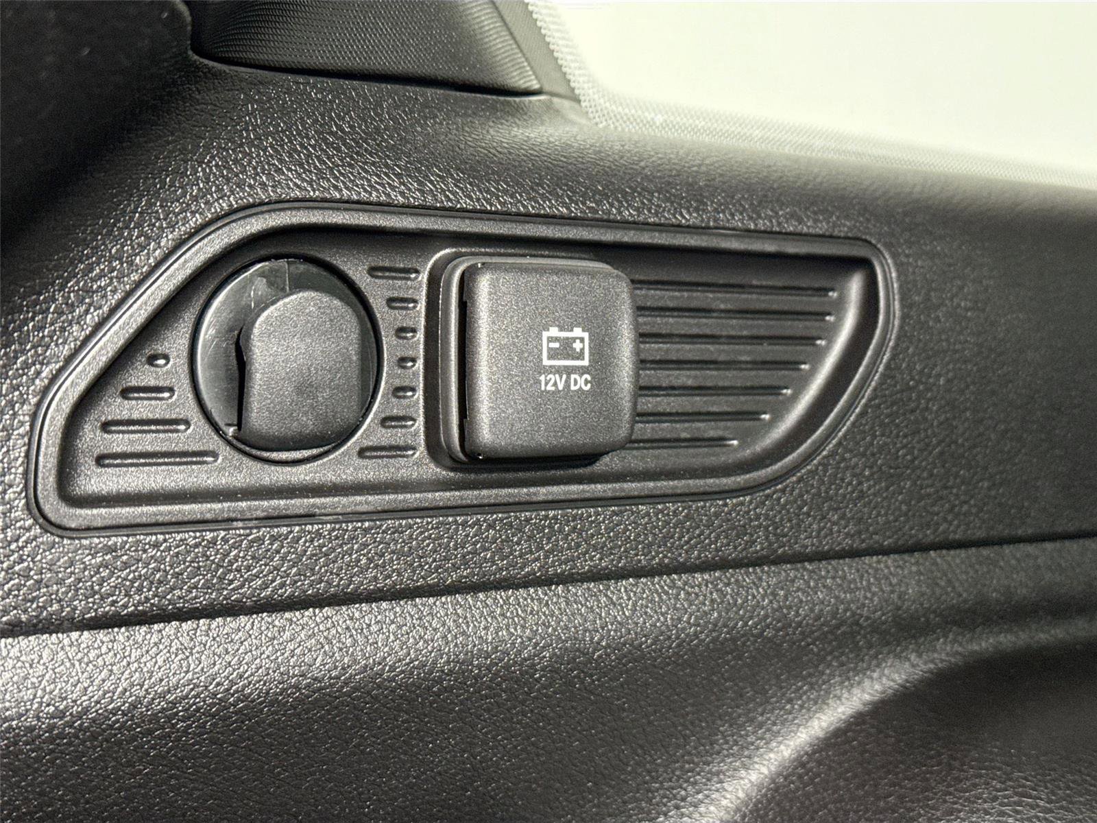Used 2025 Jeep Grand Cherokee Limited w/ Black Appearance Package RWD image 40