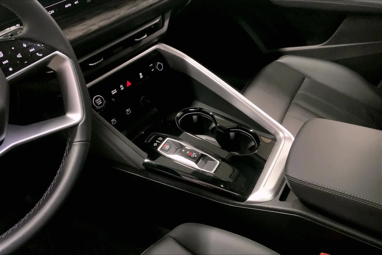 Certified 2025 Audi Q5 Premium w/ Premium Plus AWD/4WD image 15