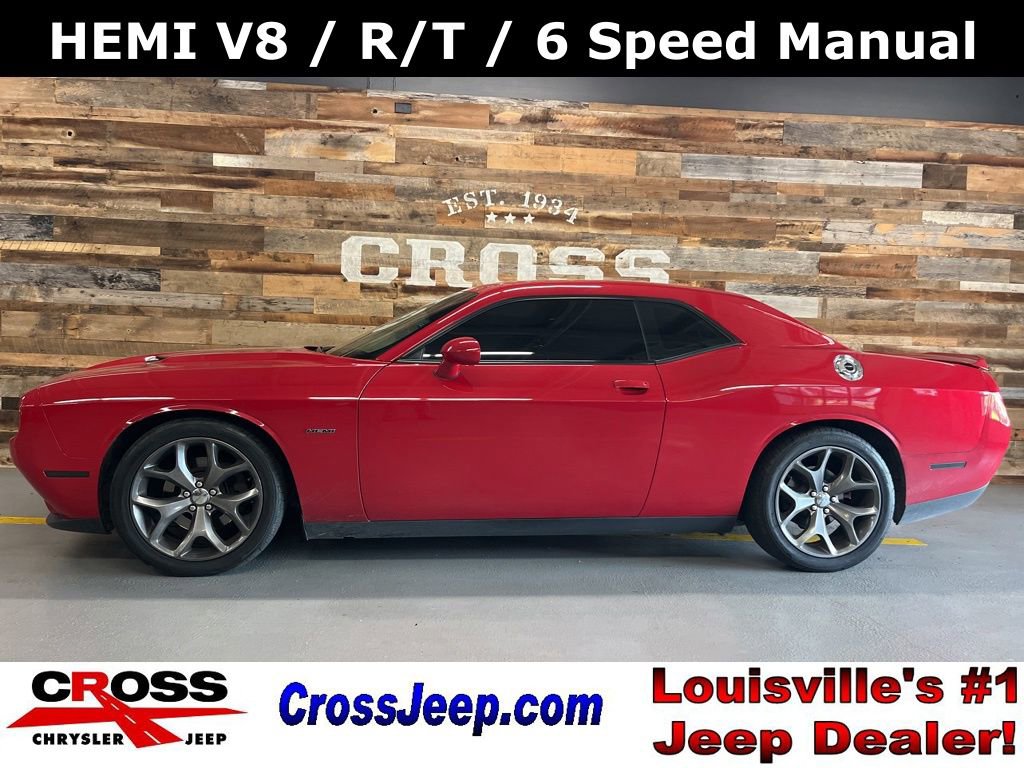 Used 2016 Dodge Challenger R/T RWD video 1