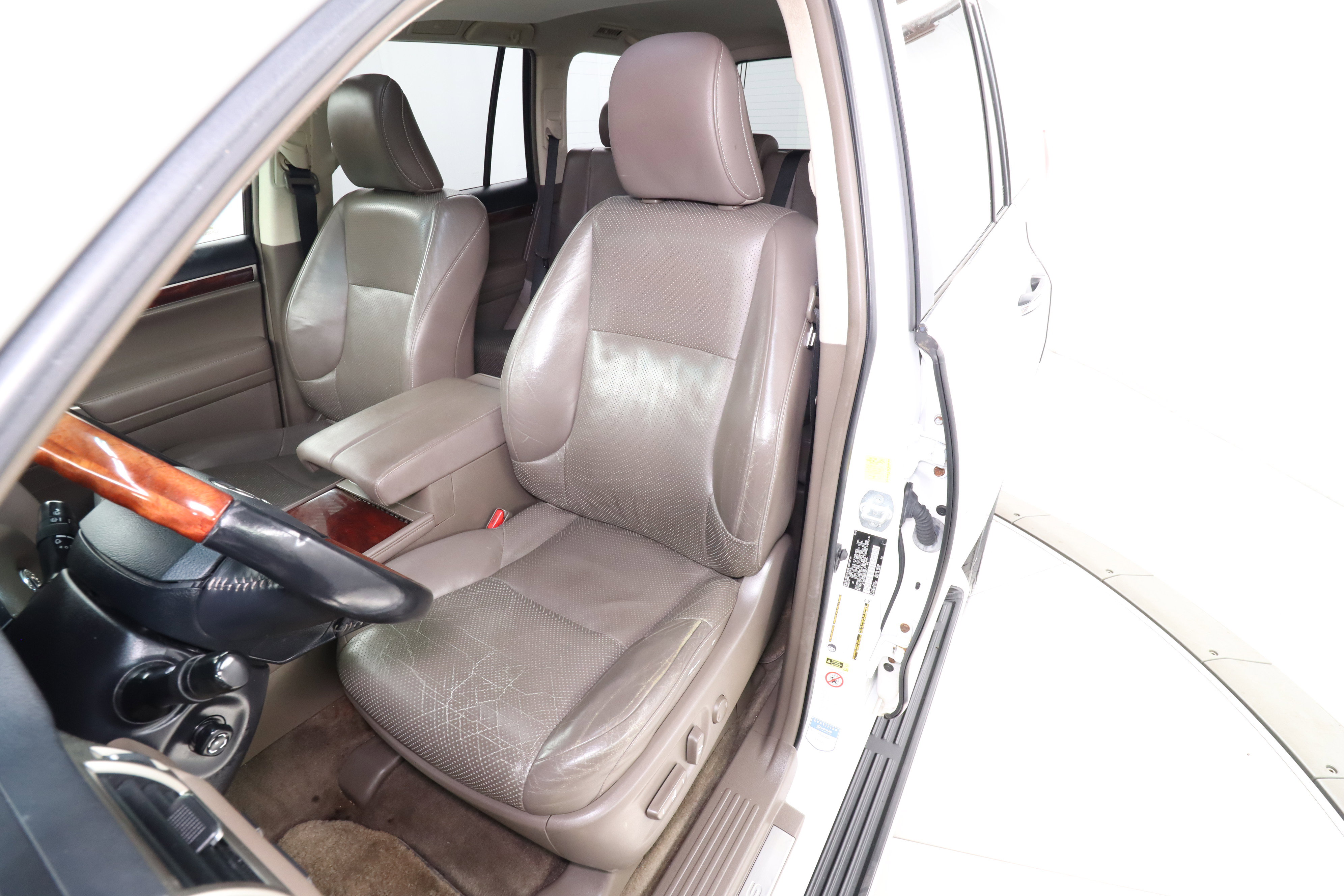 Used 2010 Lexus GX 460 image 17
