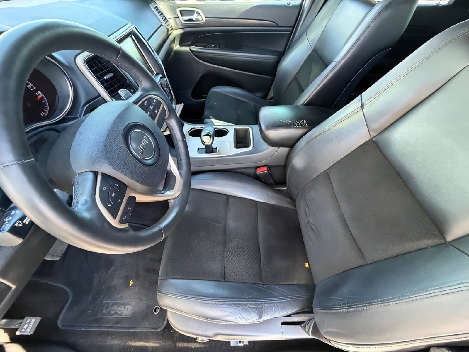 Used 2015 Jeep Grand Cherokee Altitude image 14