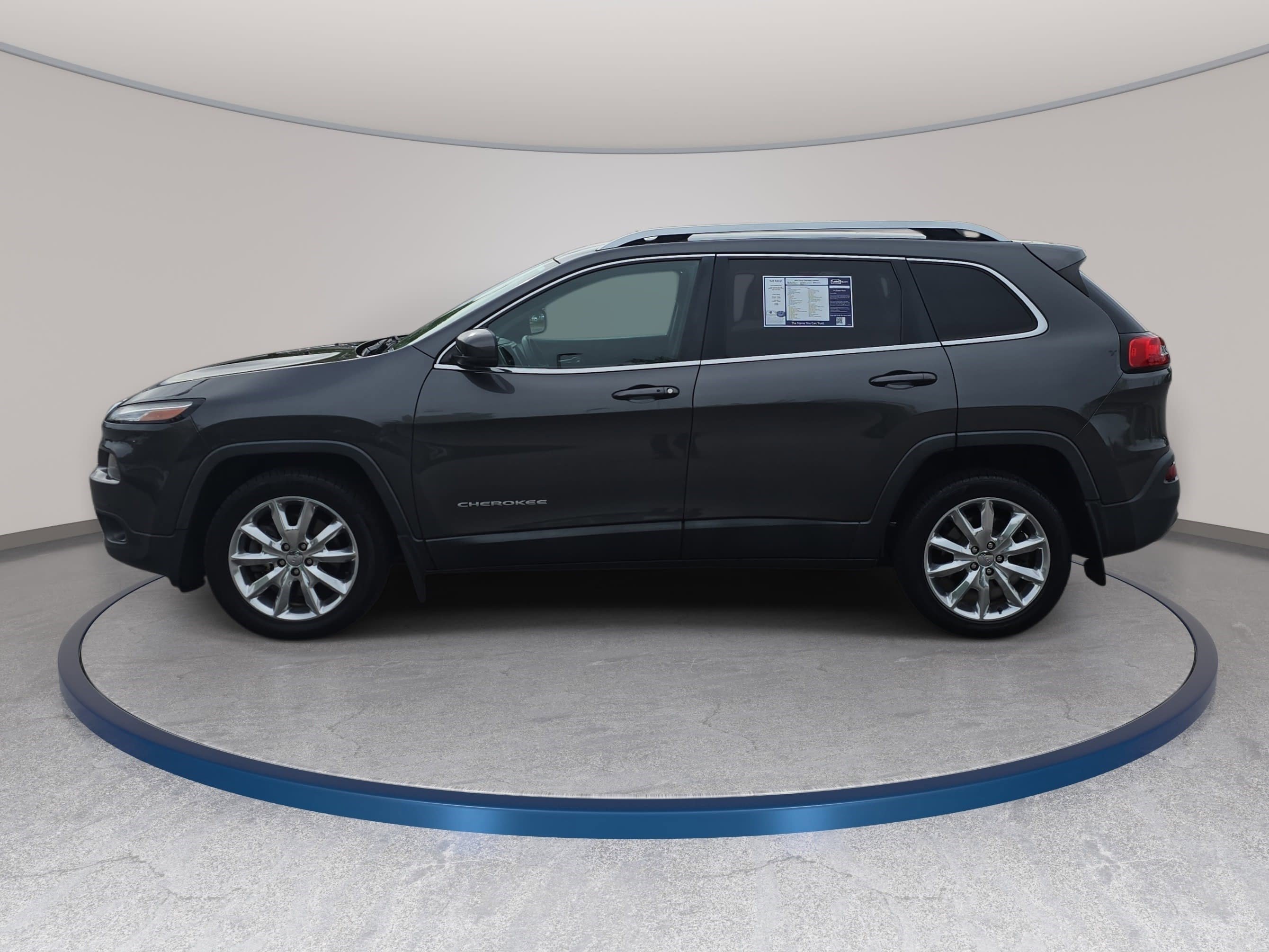 Used 2017 Jeep Cherokee Limited image 8