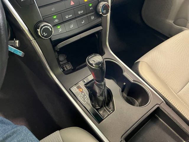 Used 2016 Toyota Camry SE FWD image 29
