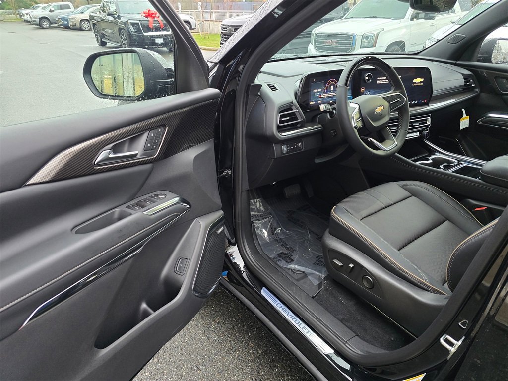 New 2026 Chevrolet Traverse High Country w/ LPO, Floor Liner Package image 21